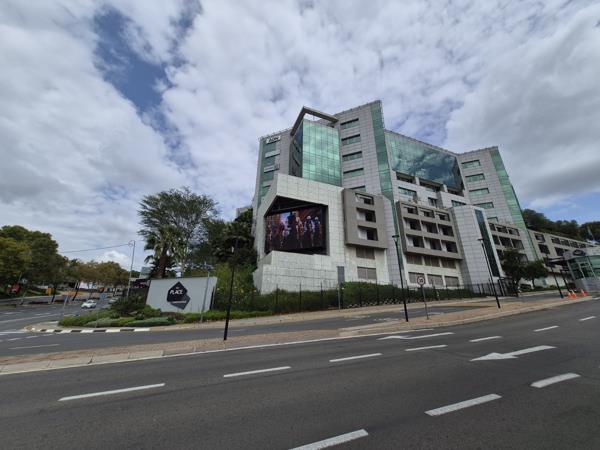365 m² Commercial space
