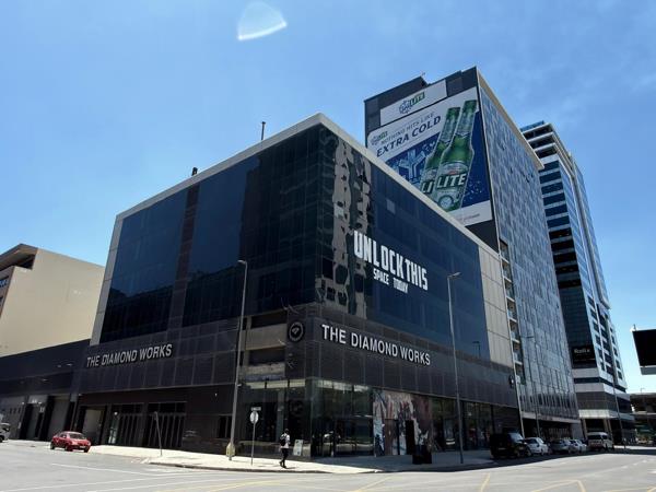 4 800 m² Commercial space