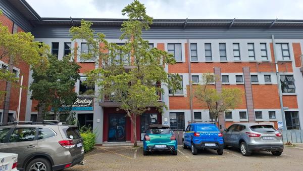304 m² Industrial space