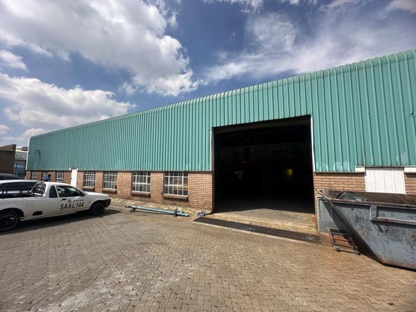 811 m² Industrial space