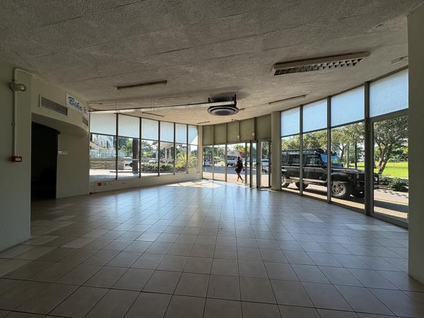 311 m² Commercial space