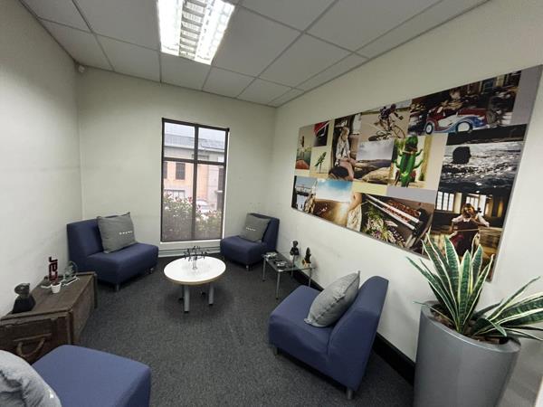 757 m² Commercial space