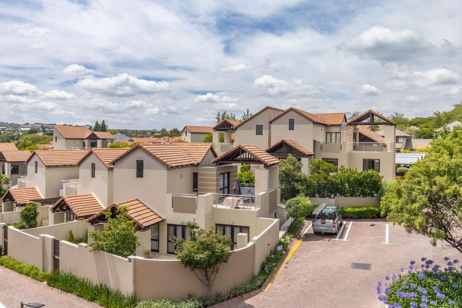 2 Bedroom Apartment in Fourways