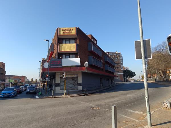 200 m² Commercial space