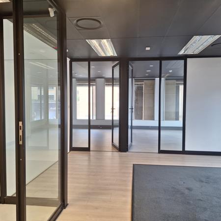 196.3 m² Commercial space