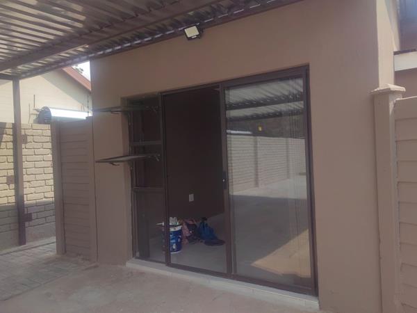 1 Bedroom Garden Cottage