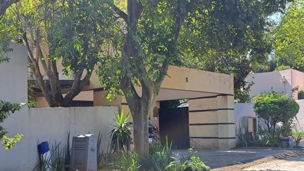 6 Bedroom House