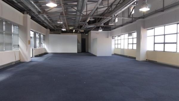564 m² Office Space