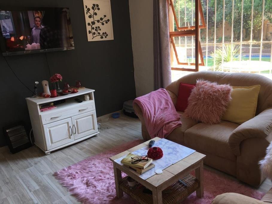 1 Bedroom Apartment in Paulshof