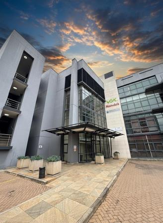 662 m² Office Space