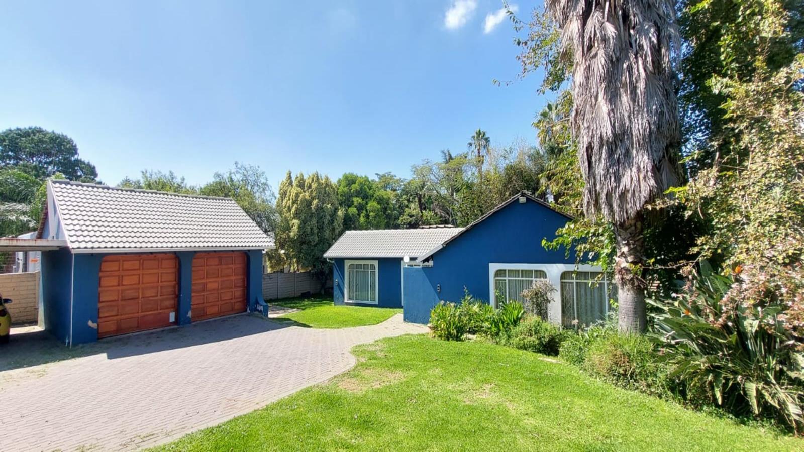 4 Bedroom House in Sundowner