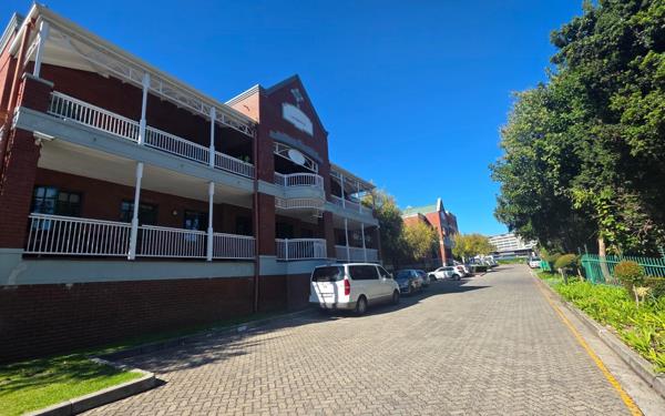 128 m² Office Space