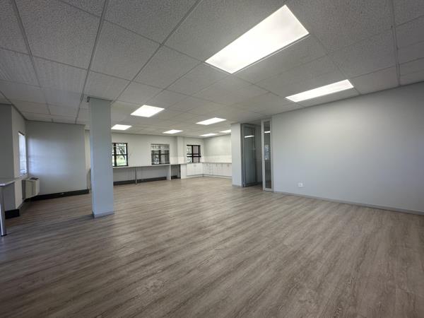 843 m² Commercial space
