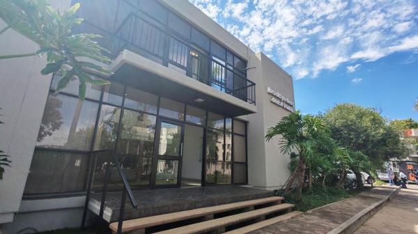 102 m² Office Space