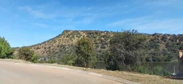 859 m² Land