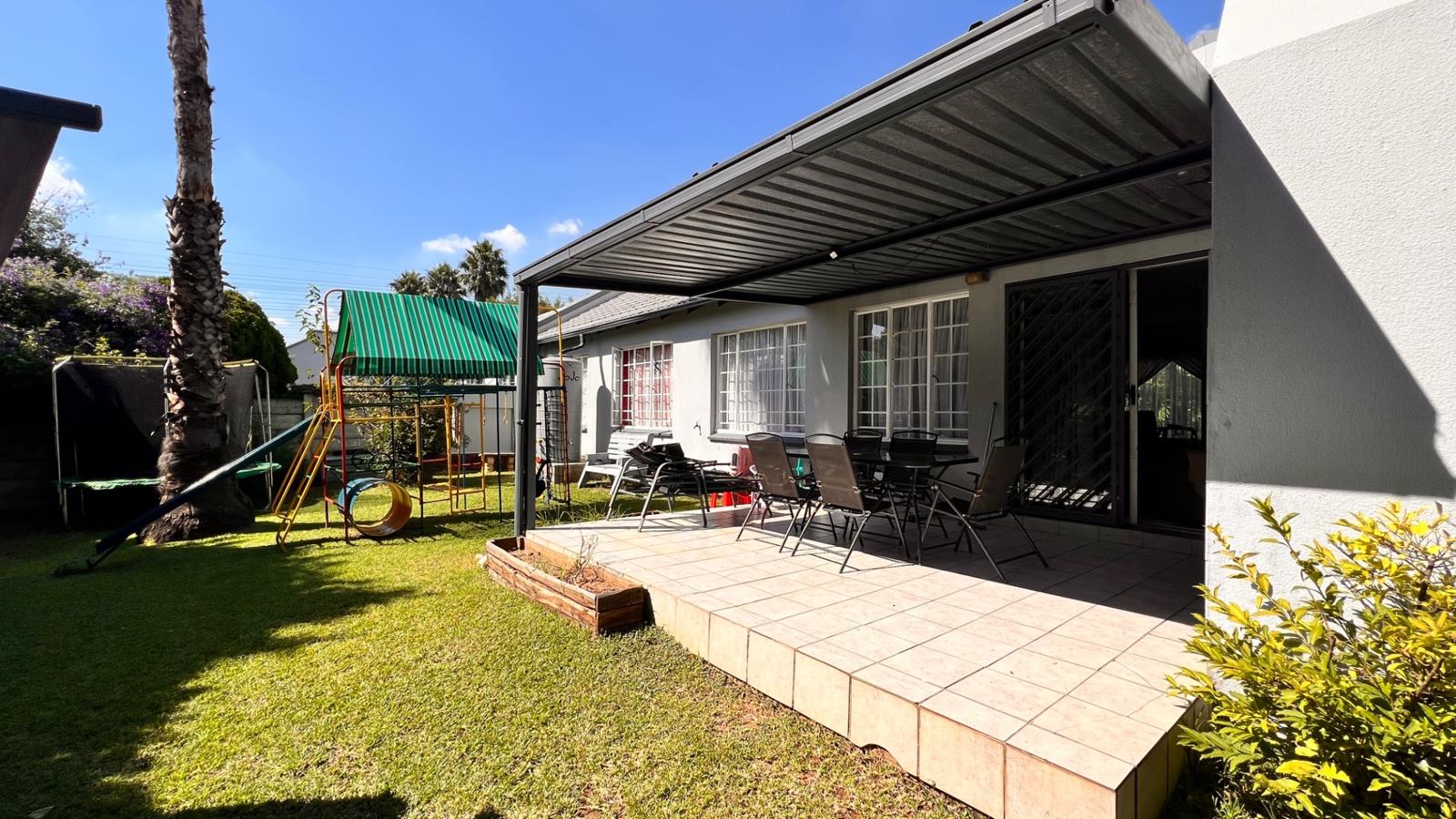 4 Bedroom Townhouse in Noordhang