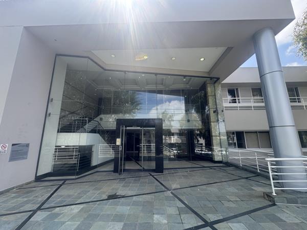 686 m² Commercial space