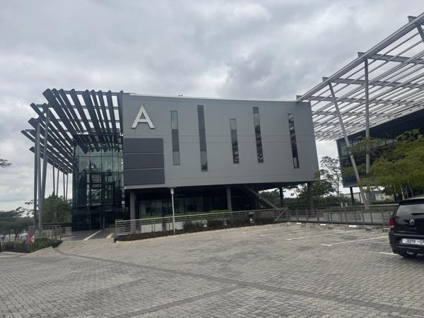 781 m² Commercial space