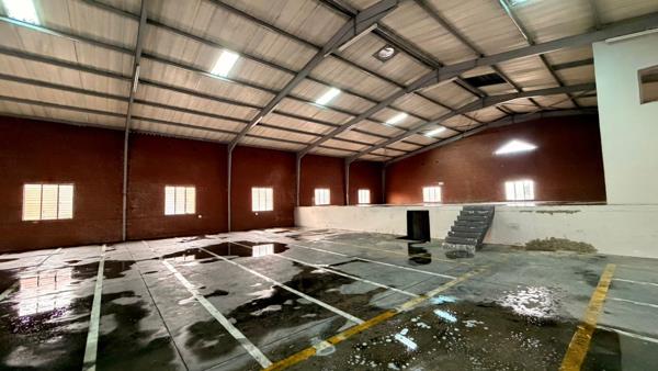 1 200 m² Industrial space