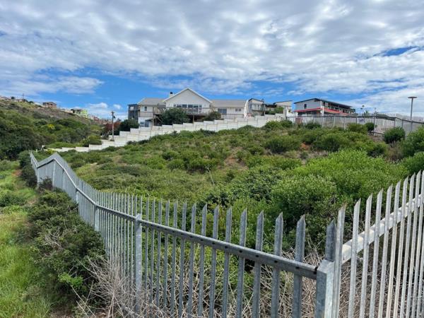 973 m² Land