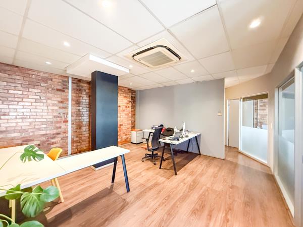 190 m² Office Space