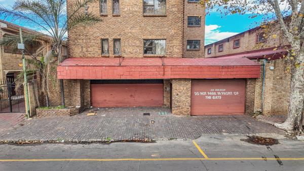 9 Bedroom House