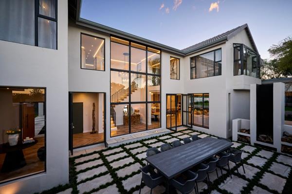 5 Bedroom House