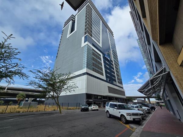 1 038 m² Retail Space