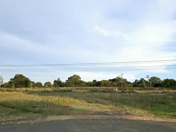 997 m² Land