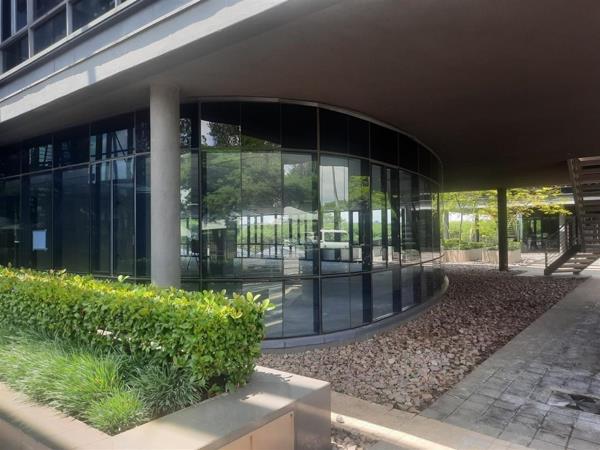 378 m² Office Space