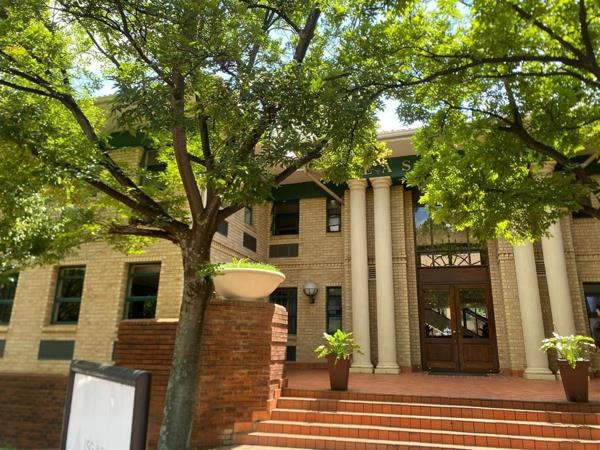 275 m² Office Space