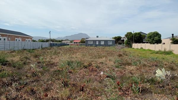 1 335 m² Land