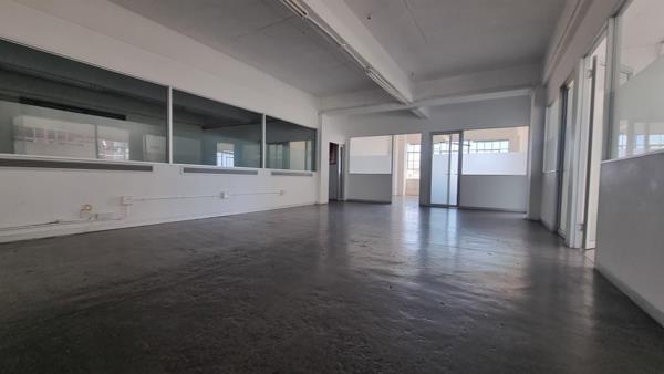 340 m² Office Space