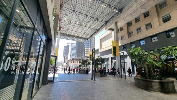 244 m² Retail Space