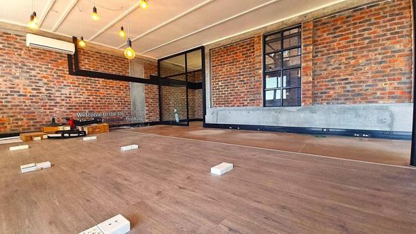 306 m² Office Space