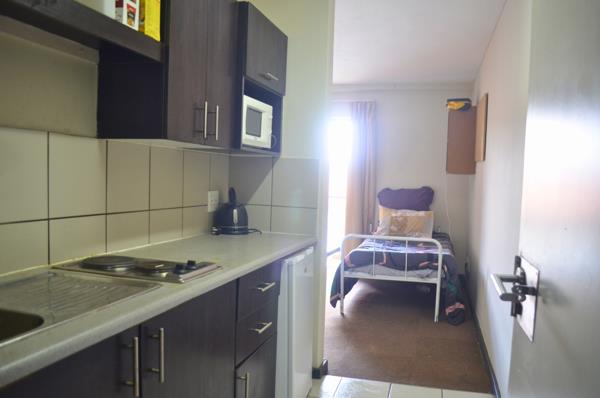 1 Bedroom Apartment in Ruimsig