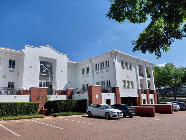 1 100 m² Commercial space