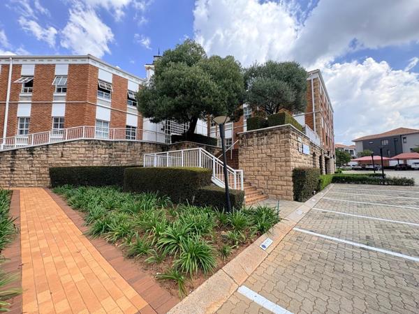 1 390 m² Commercial space