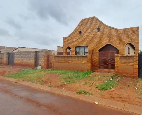 2 Bedroom House
