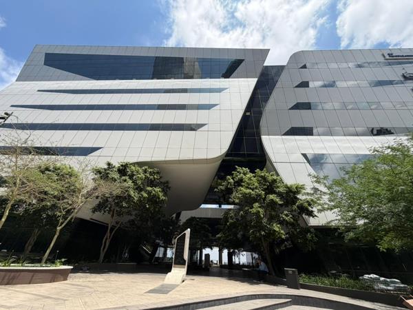 443 m² Commercial space