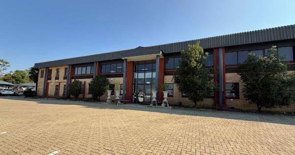 1 678 m² Office Space