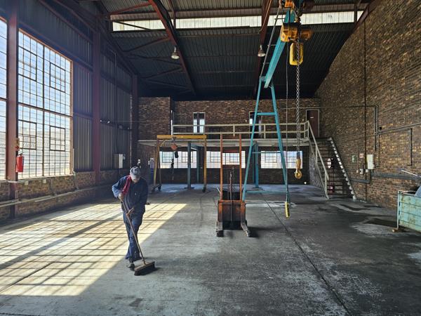 340 m² Industrial space