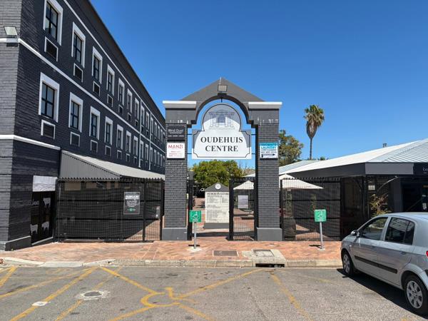 12.8 m² Commercial space