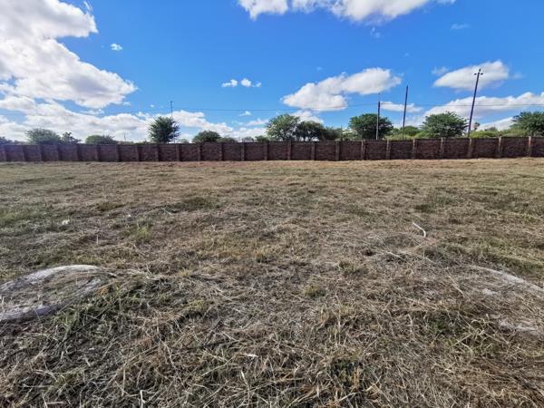 327 m² Land