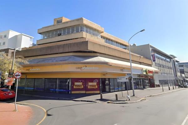 401 m² Office Space
