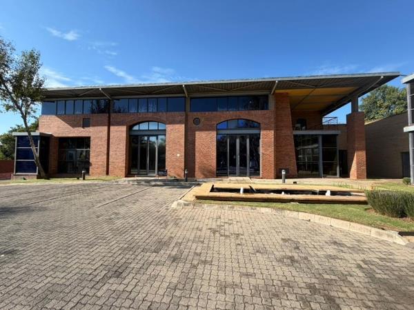569.6 m² Commercial space