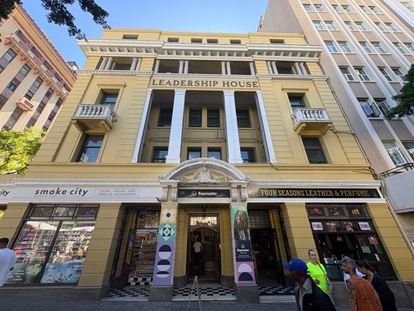 640 m² Commercial space