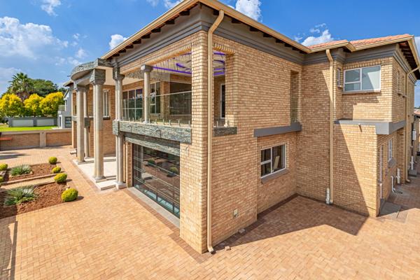 6 Bedroom House