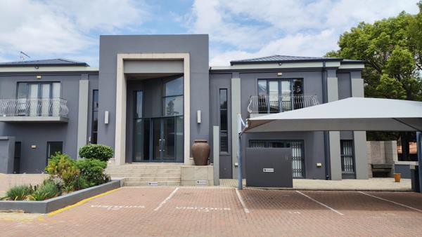229 m² Office Space