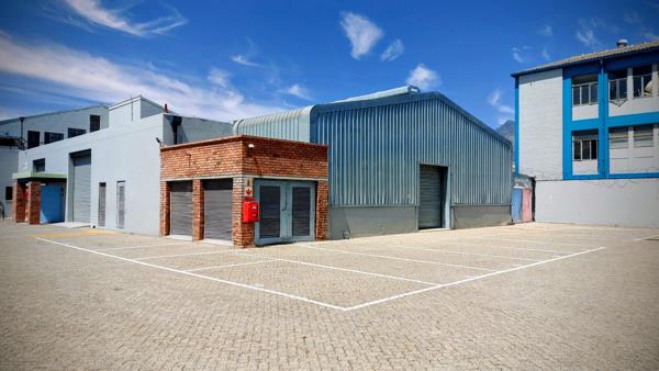 451 m² Industrial space